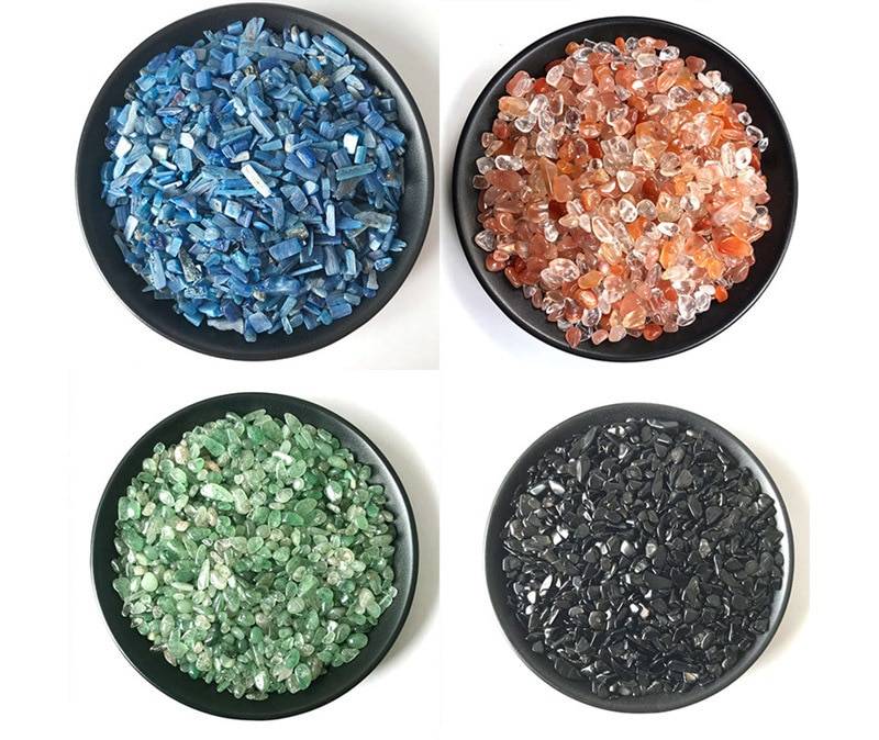 Orgonite Seven Chakra Pyramid