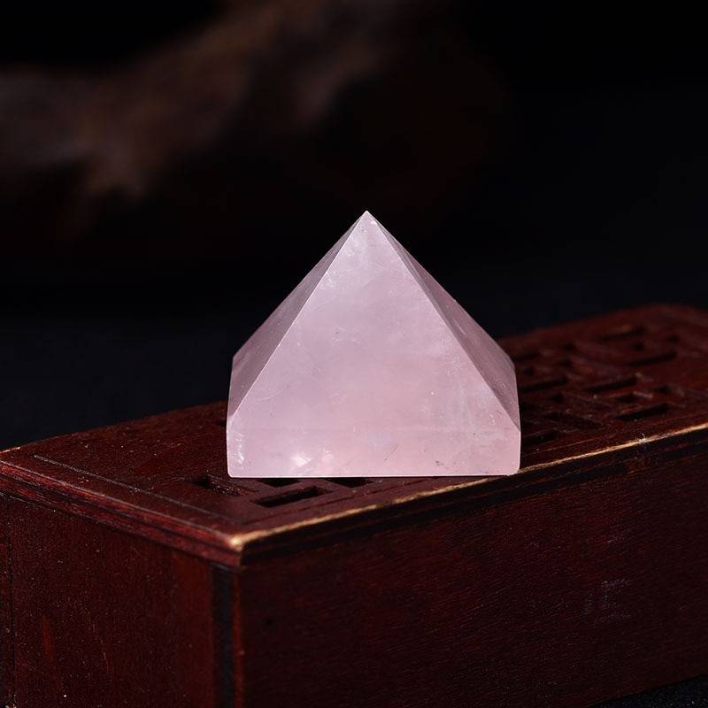Natural Powder Pyramid Quartz Crystal Stone
