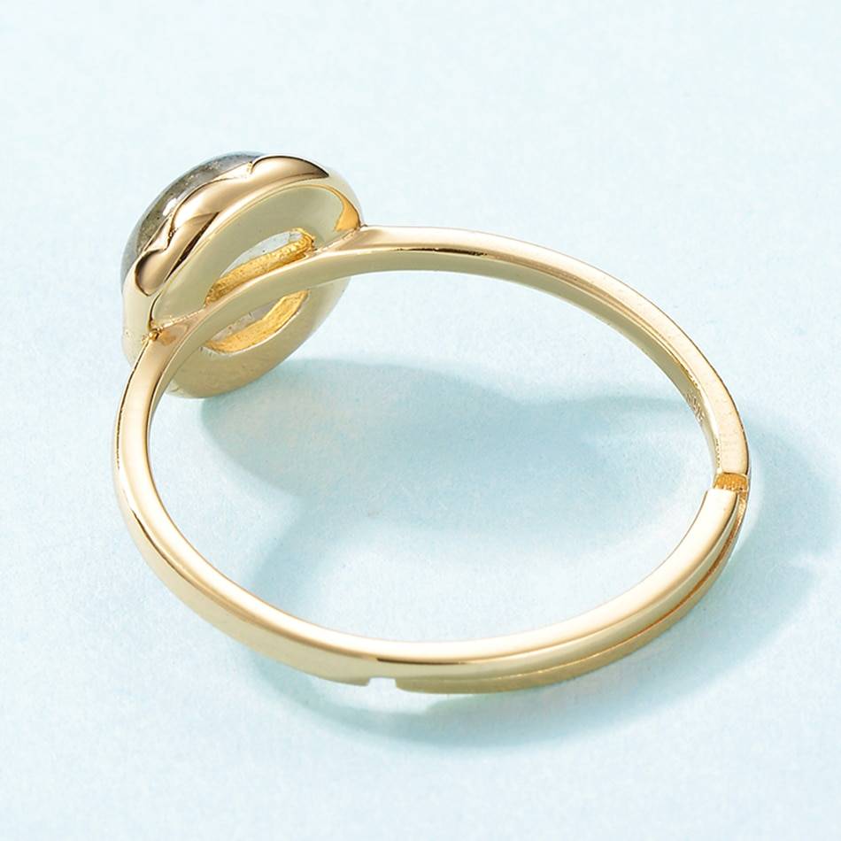 Women's Sterling Silver Ring with Labradorite Gemstone